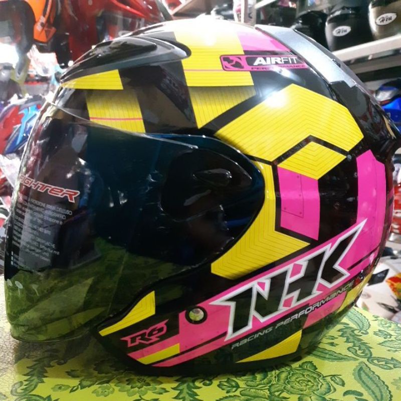 HELM NHK R6 CUBE BLACK YELLOW PINK