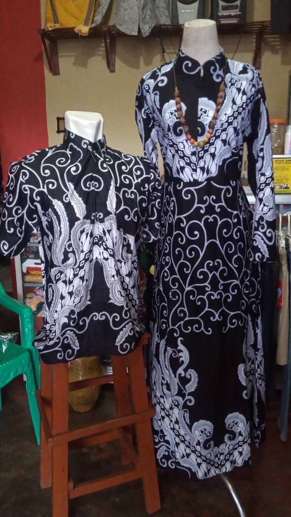 Maura Couple - Sania Ruffle Batik Couple
