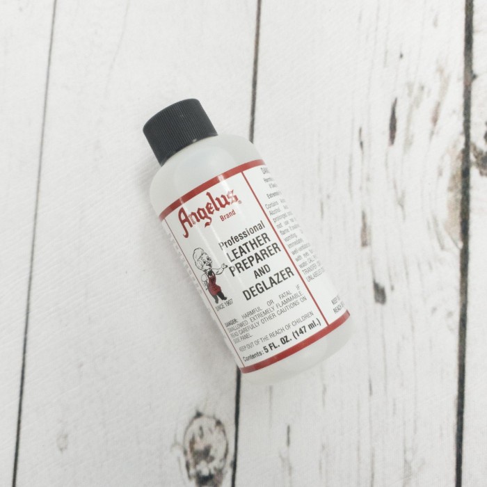 

Angelus Professional Leather Preparer & Deglazer 4 Oz 118 Ml USA