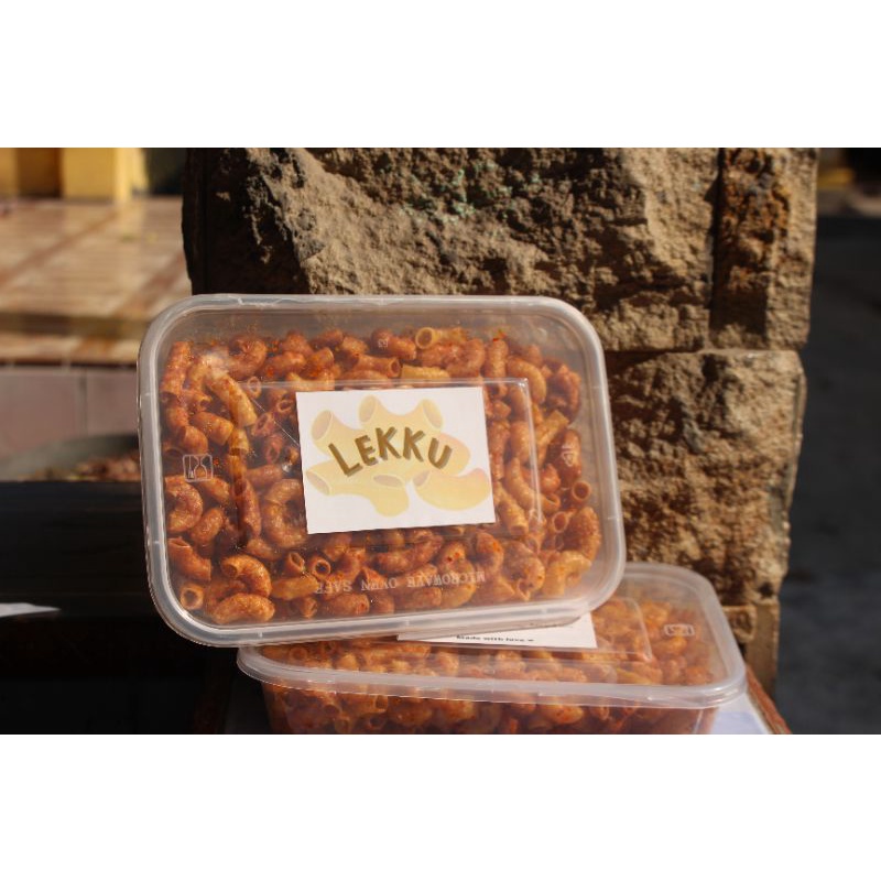 

MAKARONIPEDASGILA//LEKKU.SNACK