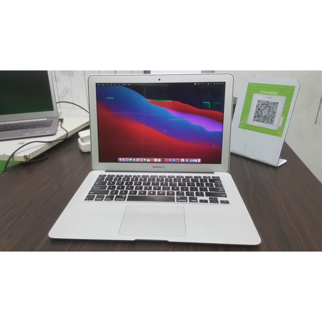 Jual Apple MacBook Air 2017 13 Inch Intel I5 RAM 8GB SSD 128GB/256GB ...