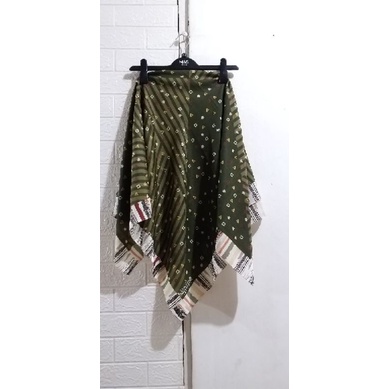 Hijab / segi empat / kerudung / hijab umama / voal umama / umama