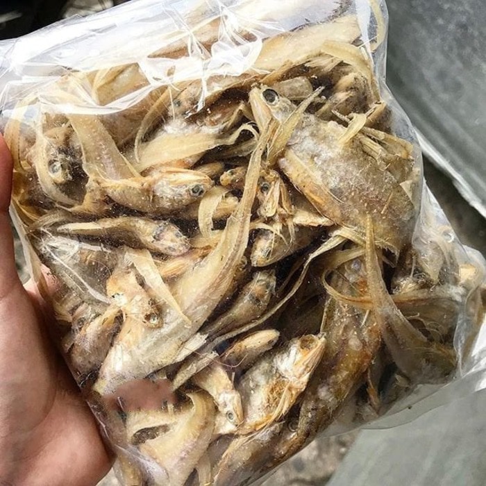 

IKAN ASIN BULU AYAM 500 GR