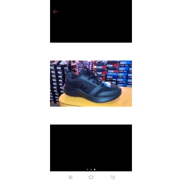 Sepatu skechers full black