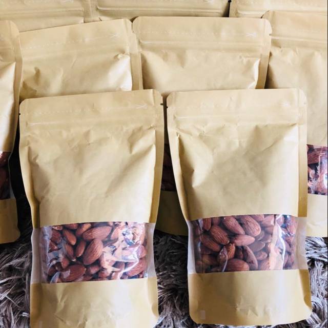 

Kacang almond