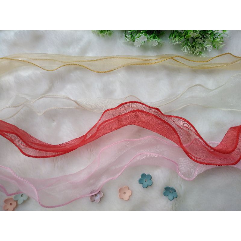 Pita organza fish tail 4 cm per meter