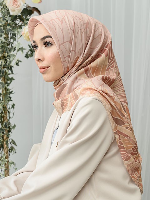 Papillon Scarf in Chrysalis