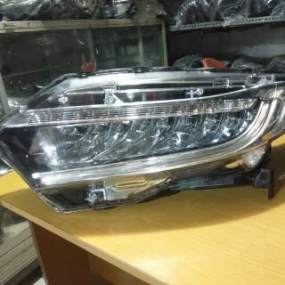 headlamp lampu depan honda  HRV  prestige original 2021 2021  