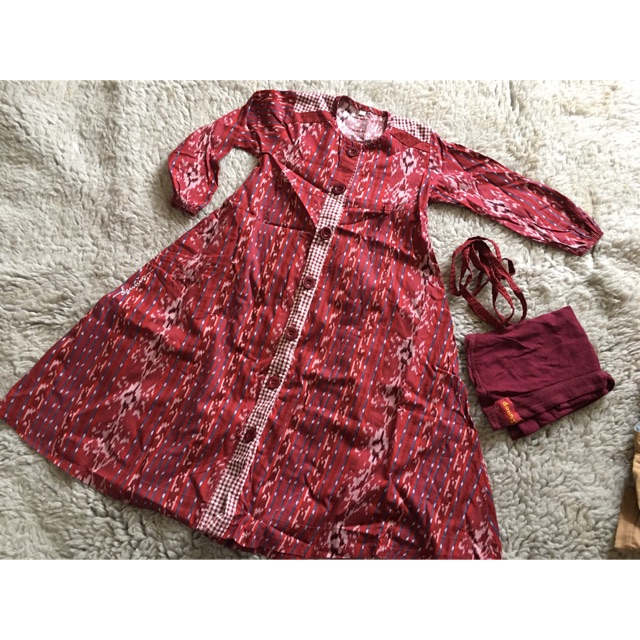 gamis anak merk dannis umur 3th