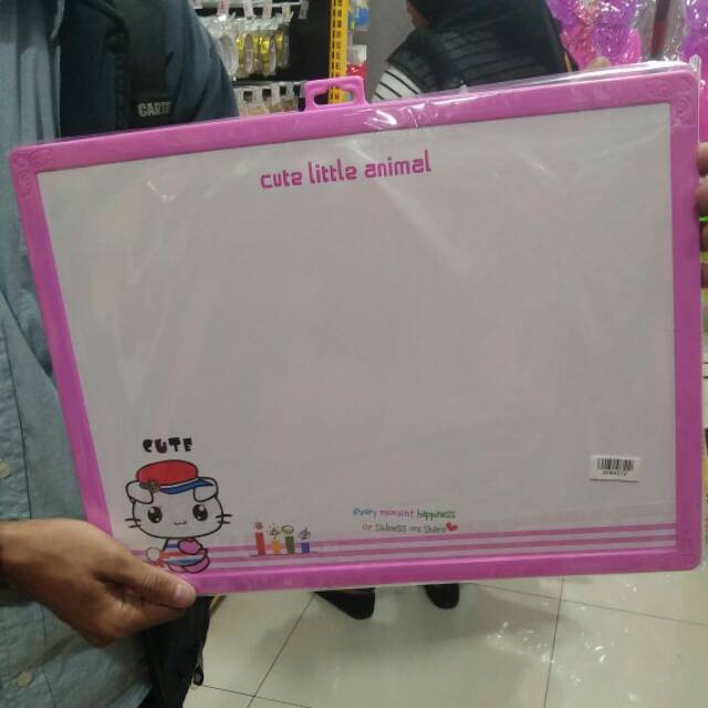 

White board and black board untuk anak
