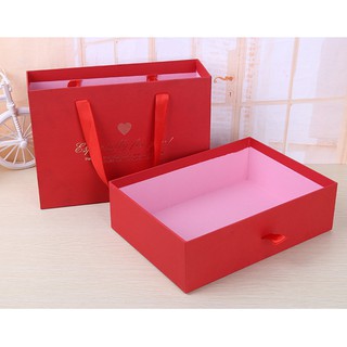 KOTAK hamber gift box merah 24 cm x 17 / red / HAMPERS KOTAK KADO