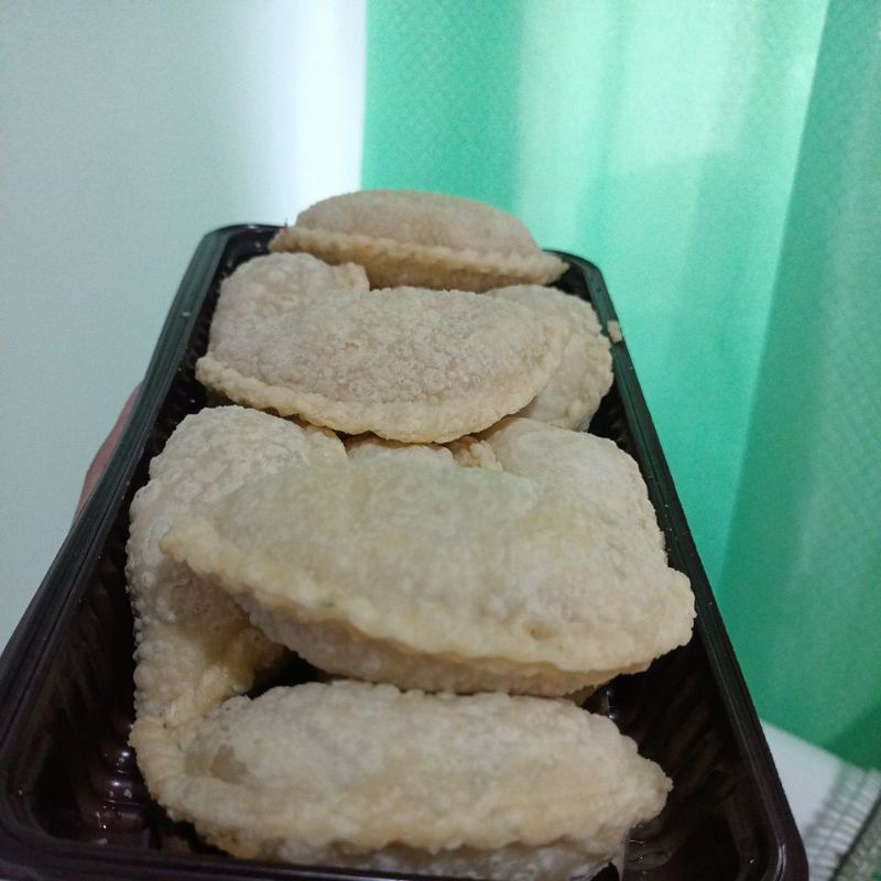 

Pastel Ayam Frozen
