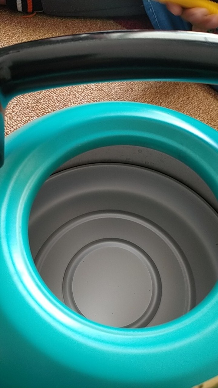 Maspion Teko Bunyi Nasional 22 Cm Aluminium Warna