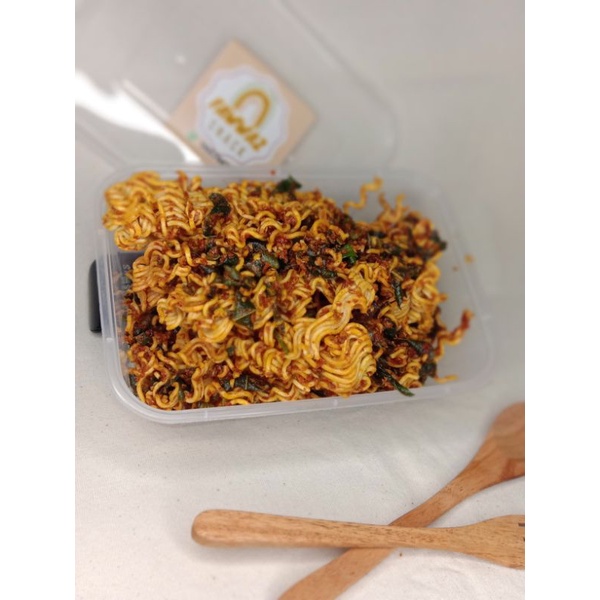 

Mie Gledek Chilli oil daun jeruk