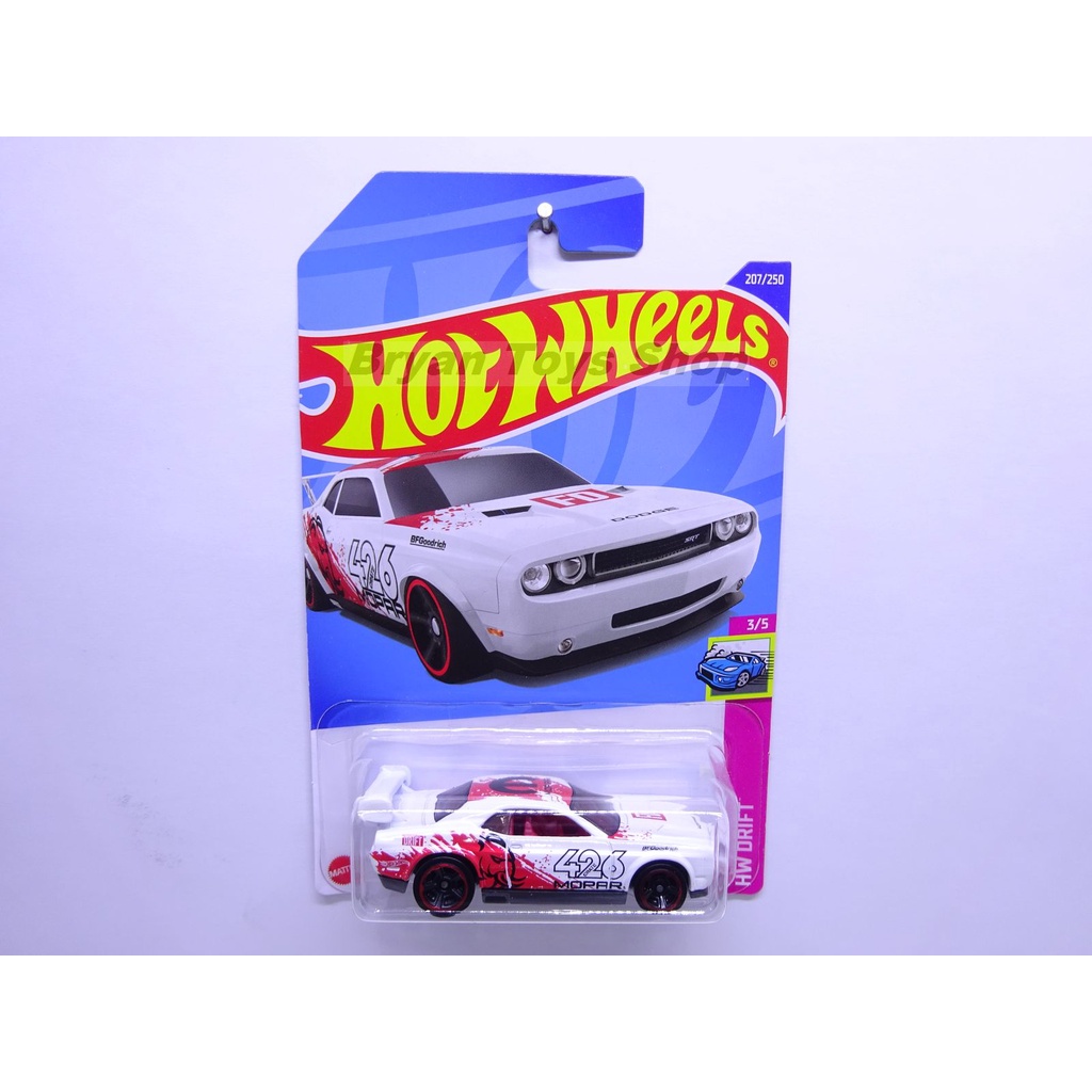 Hot Wheels Dodge Challenger Drift Car Putih No. 426