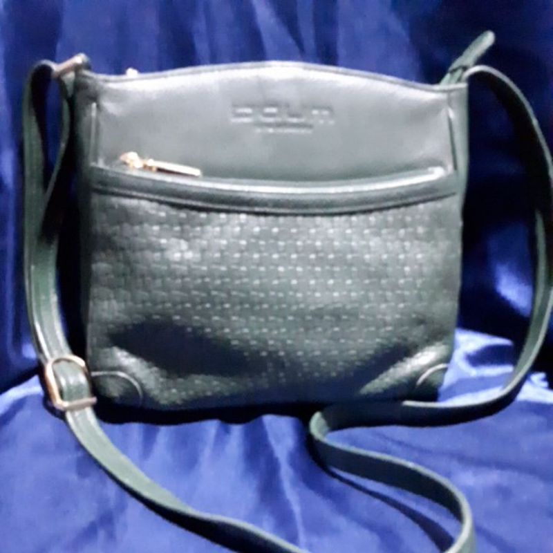 sling bag kulit asli warna hijau botol preloved