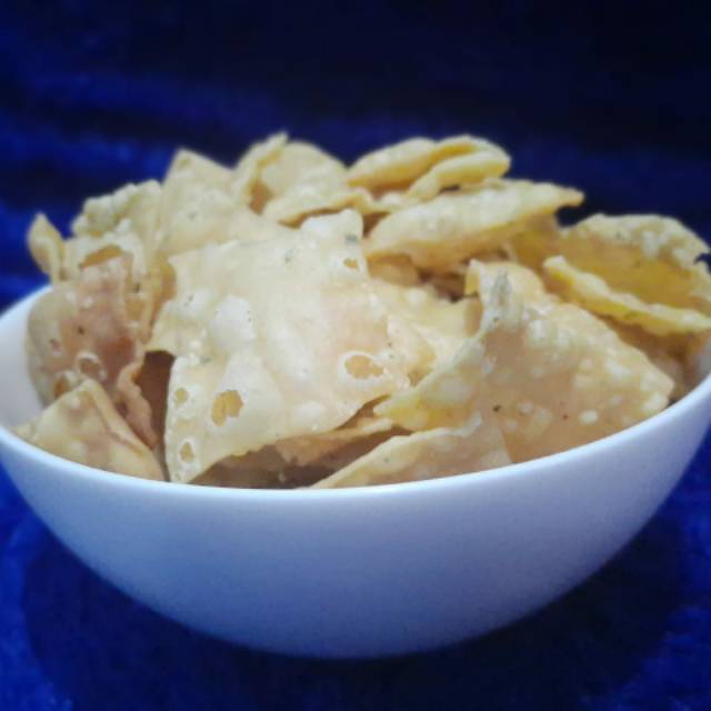 

KERIPIK ACEH (KERIPIK BAWANG) 250gr