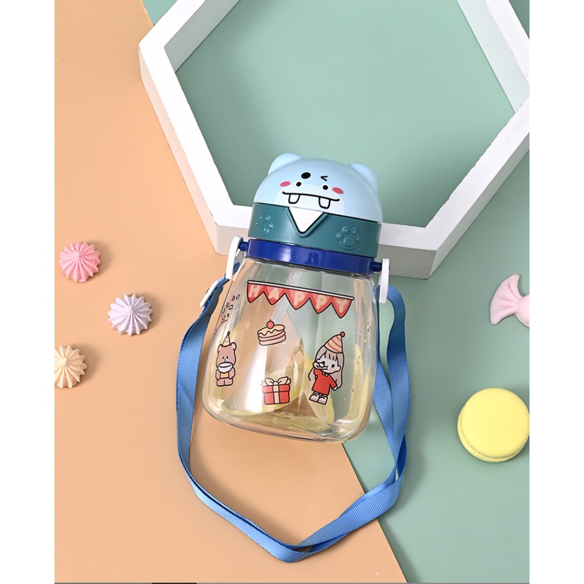[SmallBell Shop]BOTOL MINUM ANAK KARAKTER LUCU 700ML / BOTOL MINUM IMPORT LUCU TEMPEL STIKER