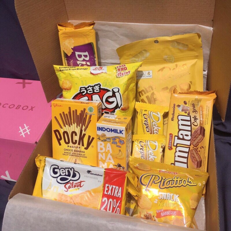 

SNACK BOX GIFT YELLOW EDITION LARGE| HAMPERS/ KADO HADIAH BIRTHDAY/ ANNIVERSARY/ GRADUATION/ SIDANG