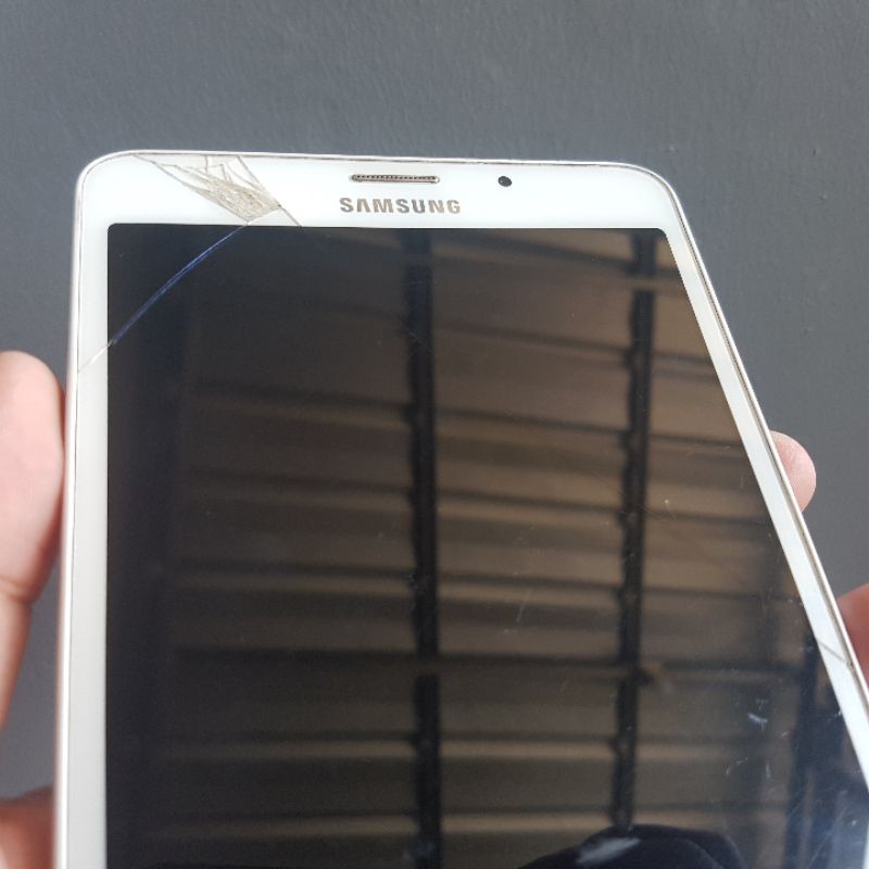 Samsung Tab A 2016 4G LTE SM-T285-6