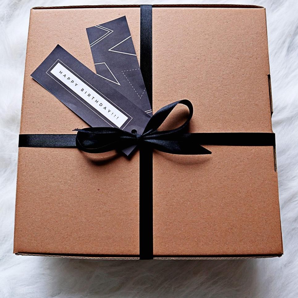 

A7B TYPE 2 Hampers Kado Cowok Pria Hadiah Ulang tahun wisuda pacar➾✉ (Ready Stock)