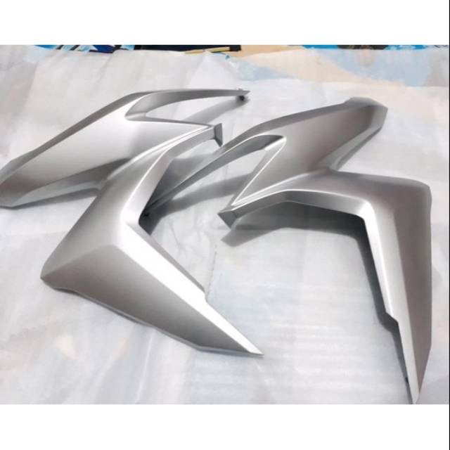 Sayap Samping Vario 150 2018 Silver