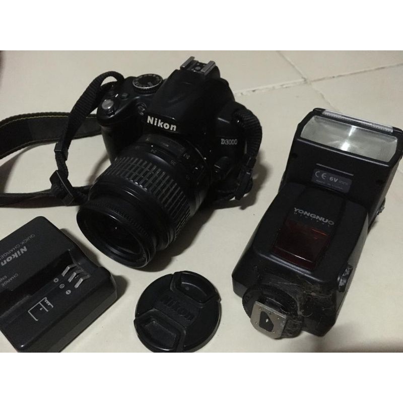 Nikon D 3000