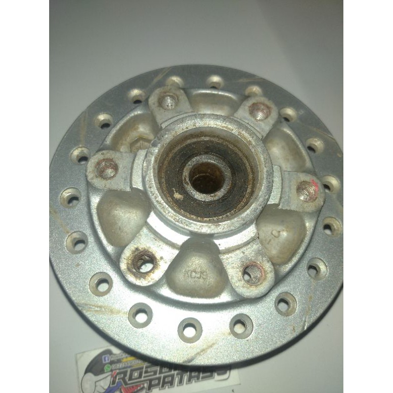 Tromol Depan Tirev awal set baut dan boshing as roda tromol depan tiger revo set baut original