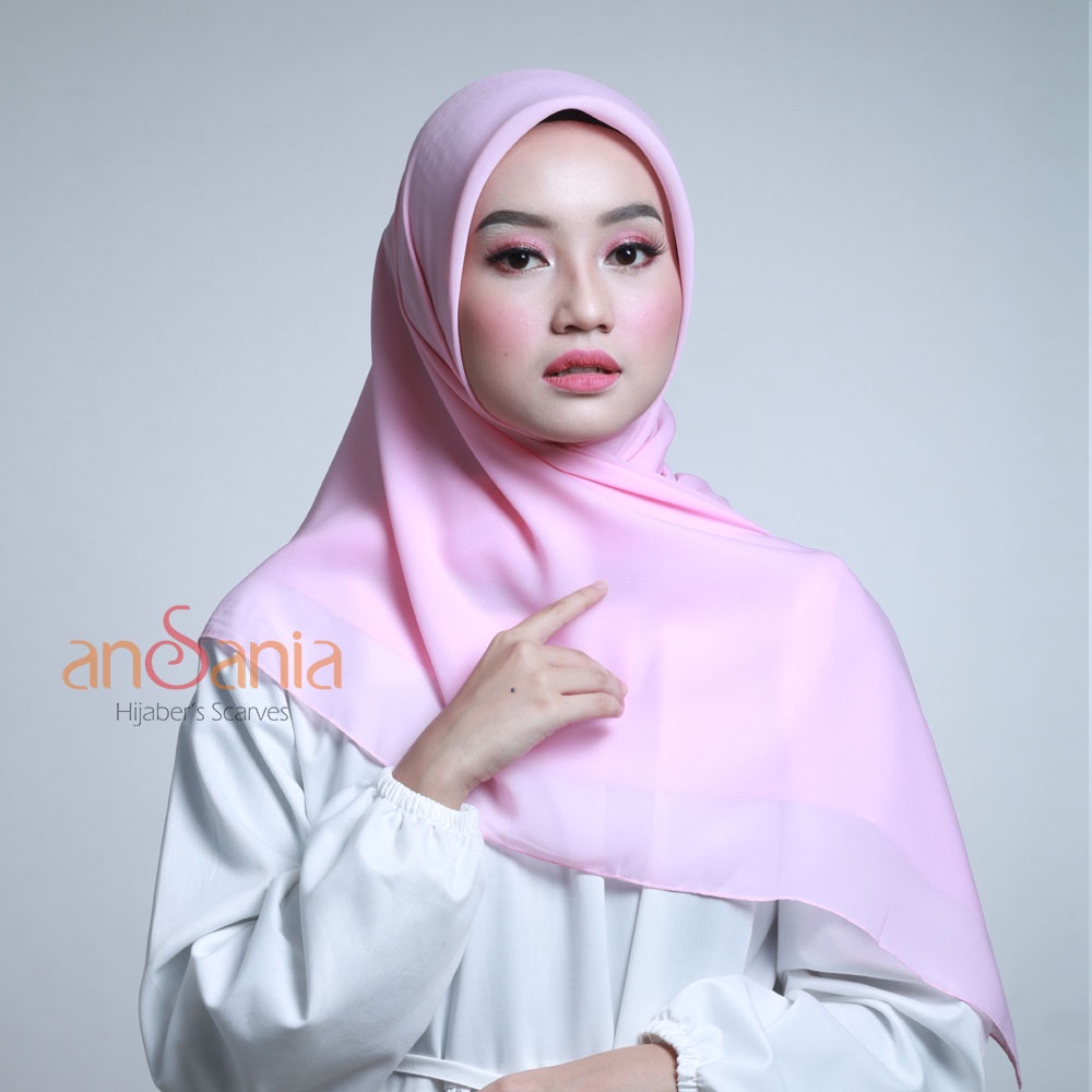 Ansania - Hijab Bella Square Ansania Kerudung Segi Empat Polos Seri Warna A / Xtra - Jilbab Pollycotton Premium Kerudung Segi Empat Hijab-Rose Baby Muda