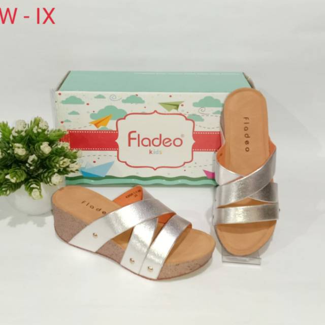 Sandal fladeo anak cewek. Sandal cantik.sandal pesta. Sanda fladeo ori. Emma collections