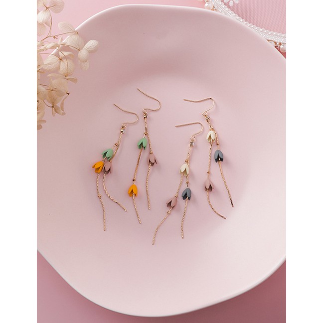 LRC Anting Gantung Fashion Yellow + Green Flower Tassel Earrings D28182