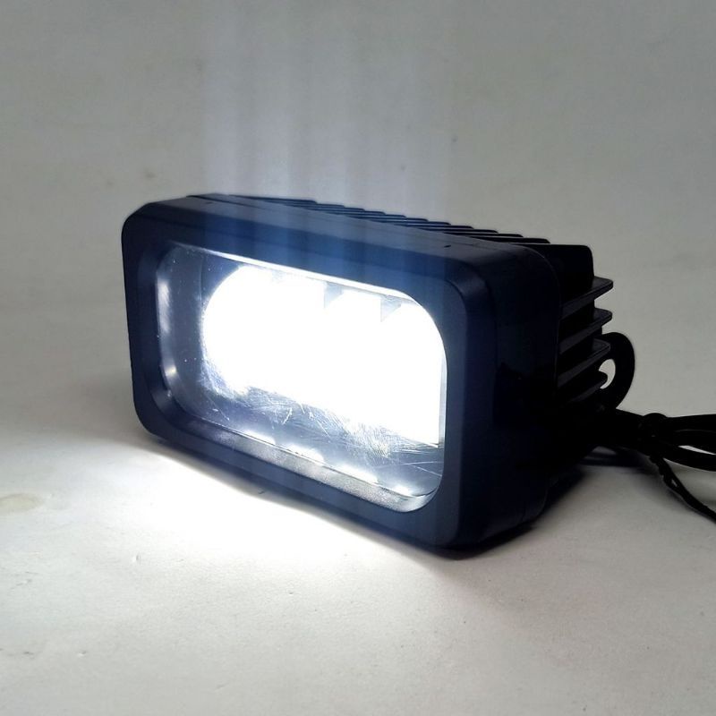 Lampu tembak 4 mata/ lampu motor / lampu led / lampu sorot/ lampu depan motor