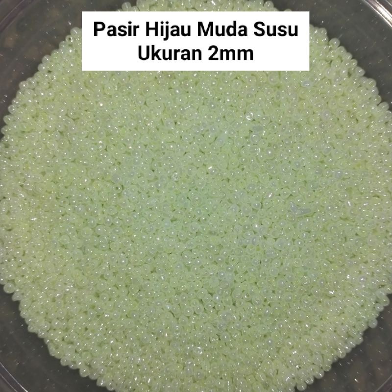 Manik Mote  Payet Pasir Hijau Muda Susu Ukuran 2mm - 10 gram