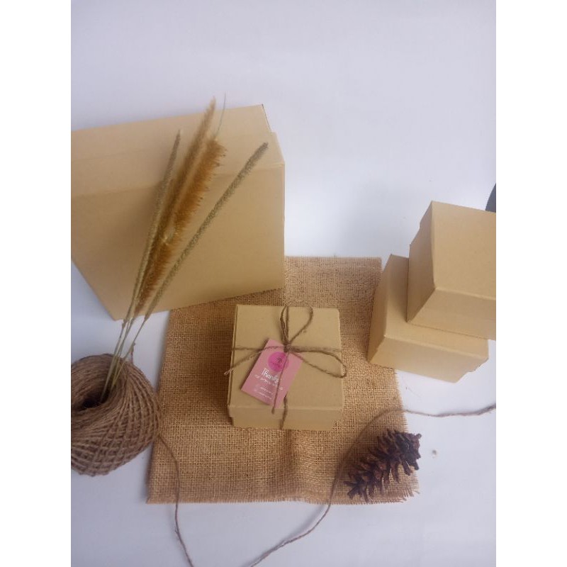 

[SWEETBOX] CLASSIC BOX/HARD BOX POLOS/KOTAL KADO/GIFT BOX Ukuran 10x10x7