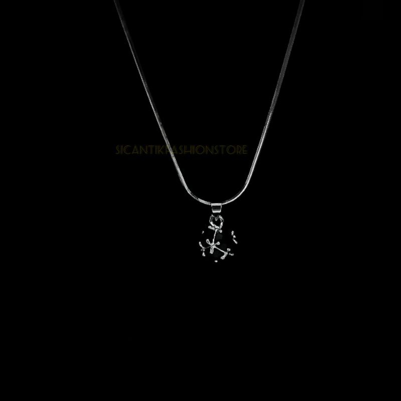 Kalung Titanium liontin permata hitam Fashion wanita terlaris anti Karat kalung titanium wanita