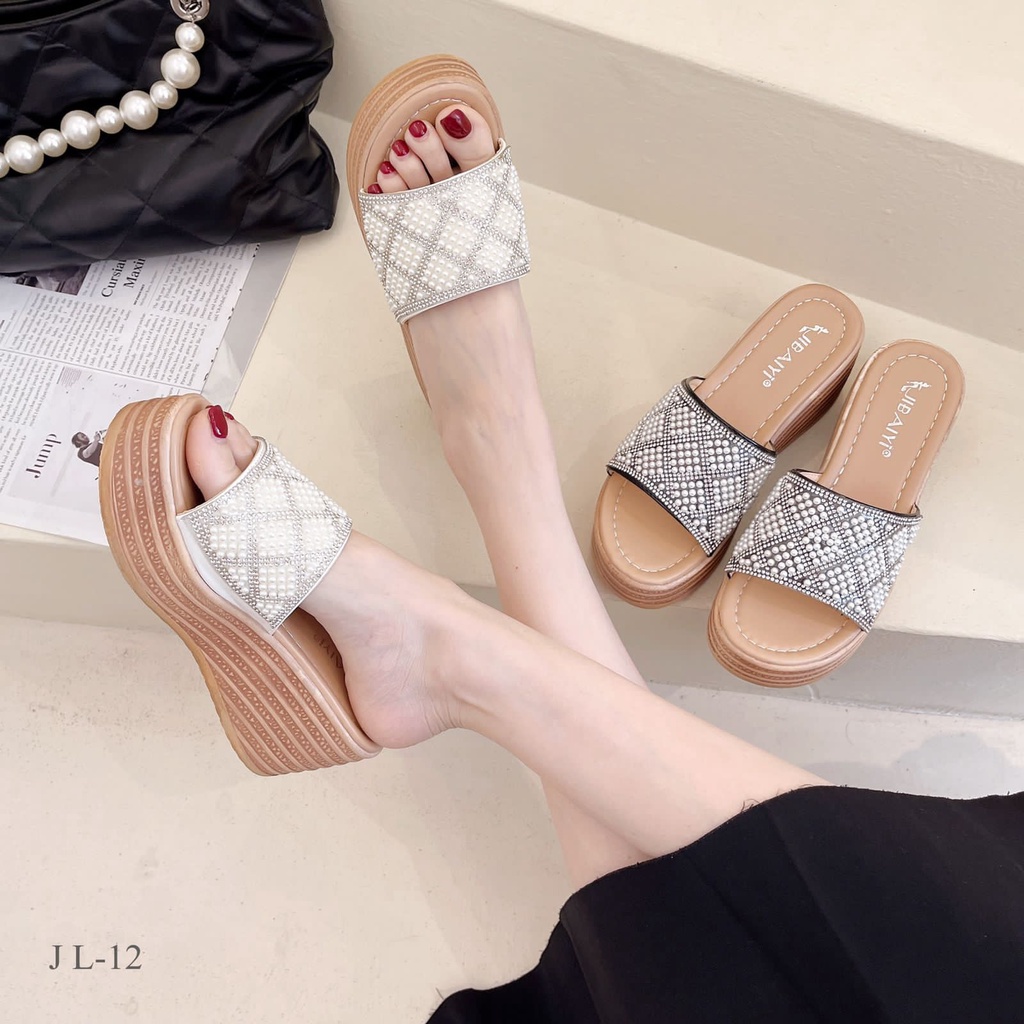 SANDAL WEDGES MUTIARA DEBRA FASHION L-12