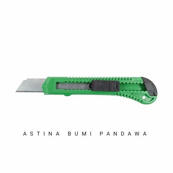

Cutter pemotong warna warni