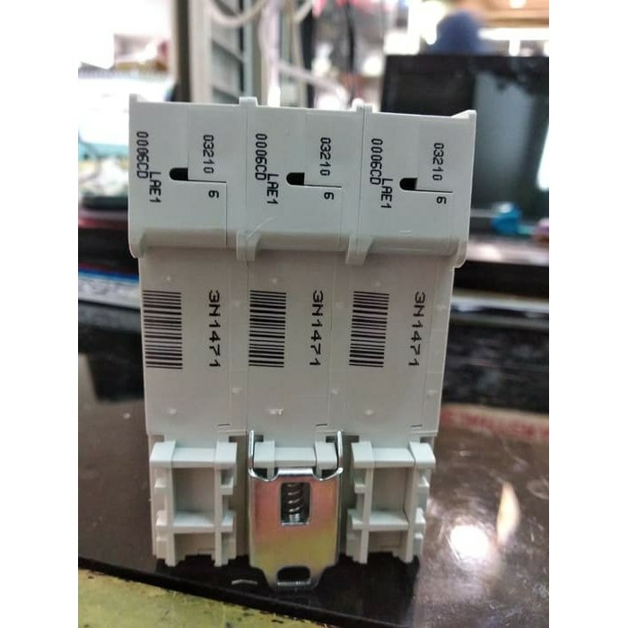 MCB HAGER 6A - 40A 3PHASE - MCB HAGER - MINI CIRCUIT BREAKER HAGER ~El~Xt1~