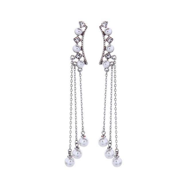 LRC Anting Tusuk Fashion Stud Earrings Fringed Artificial pearl Earrings D44957
