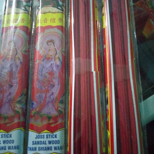 Hio merah besar isi 3 batang