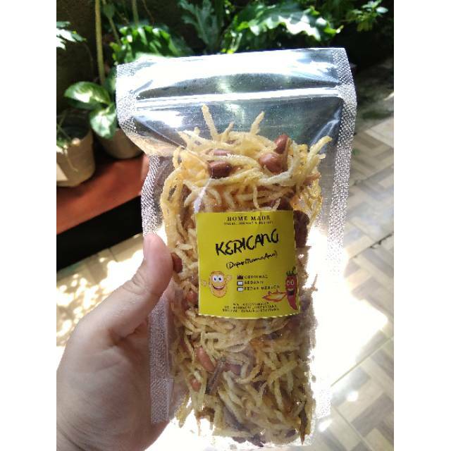 

100 Gram Kentang Mustofa ( Kericang ) Dapur Mama Ana ( Kentang Crispy ) Varian Jengki dan Medan