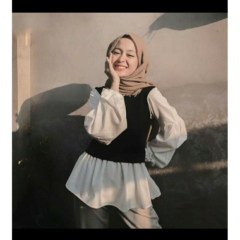 

* Monochrome black and white