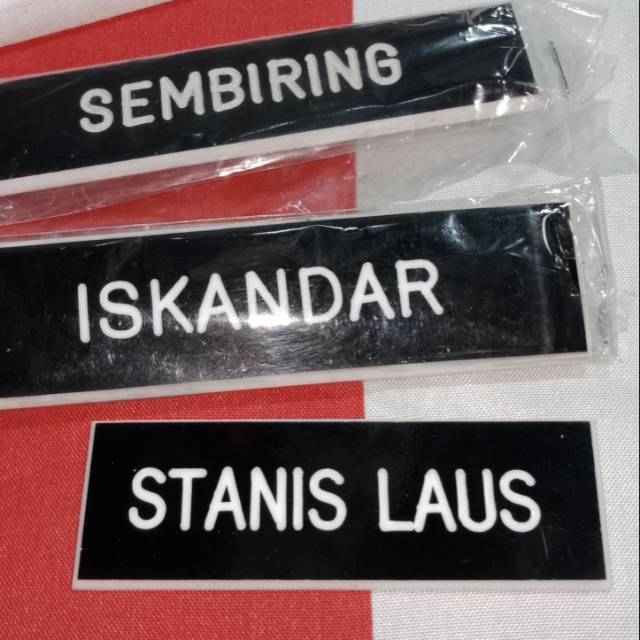 

Papan nama