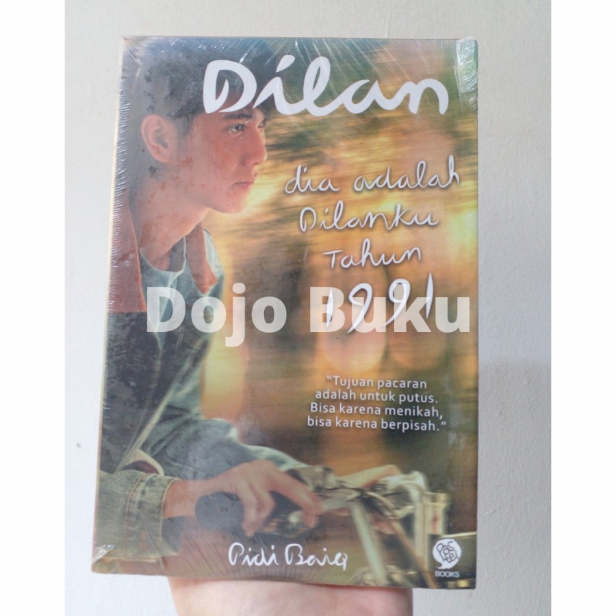 Dilan - Dia Adalah Dilanku Tahun 1990/1991 by Pidi Baiq ( Cov. Film )