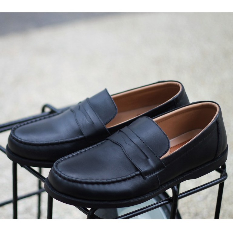 Melismatic Black | Sepatu Loafers Penny Klasik Vintage Klasik Ori Loafer Slip Footwear | FORIND Reyl