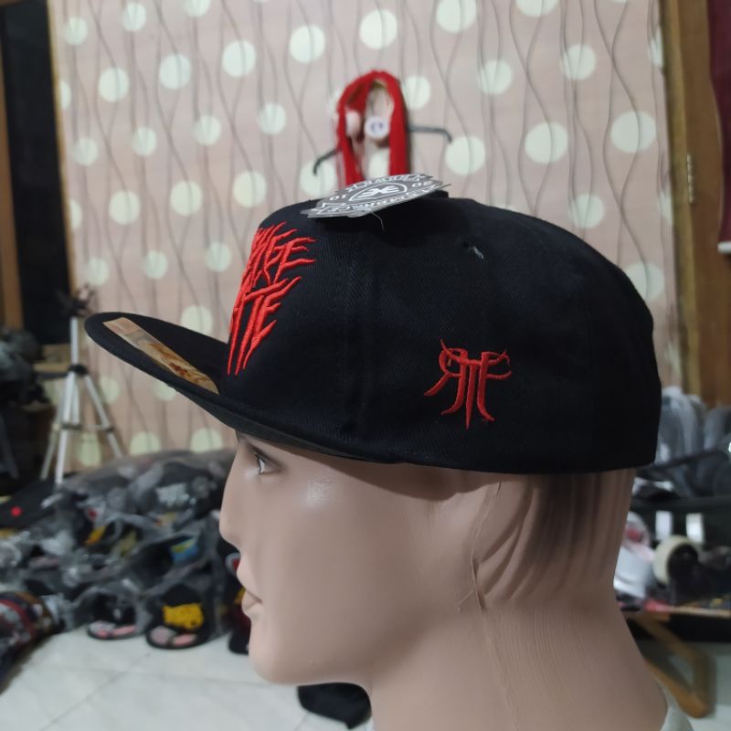 Topi Snapback metal distro pria Bordir Revenge the fate RTF