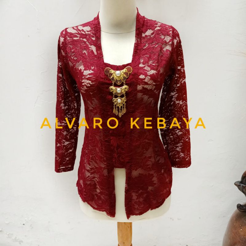Atasan kebaya brokat halus stretch - kebaya kutubaru brukat modern wisuda halus tidak gatal strait melar-Merah maroon