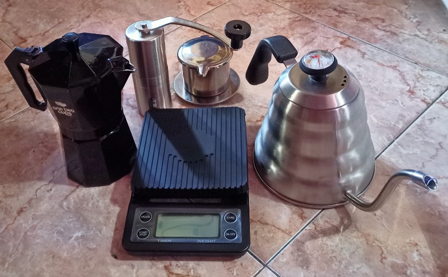 Moka Pot Mokapot Coffee Espresso Maker Alat Seduh Buat Kopi 300ml 6 Cups