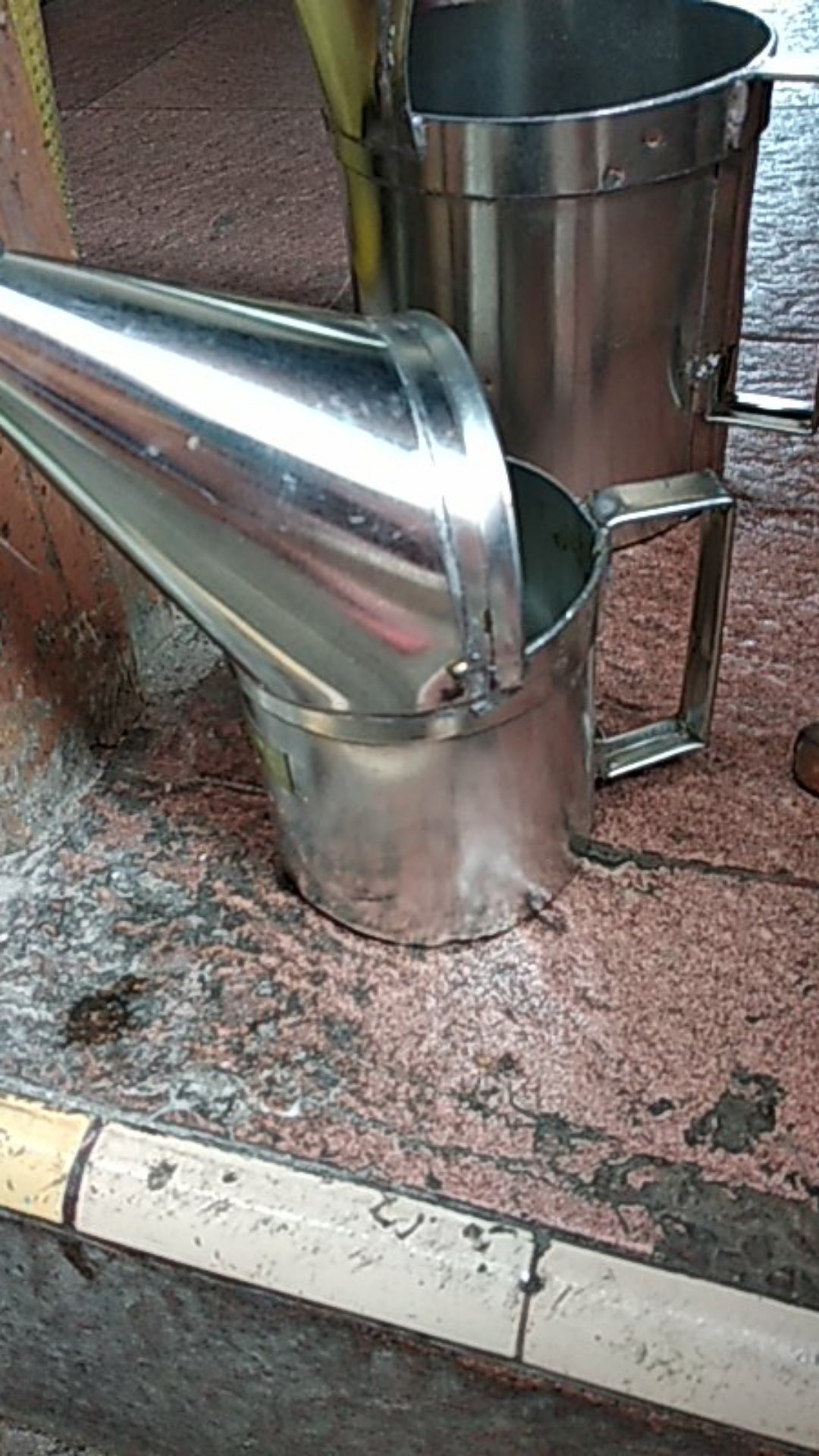 Corong Minyak 1/2 Liter / Literan Minyak 1/2 Liter / Takaran Minyak 1/2 Liter / Gelas Ukur / Liter