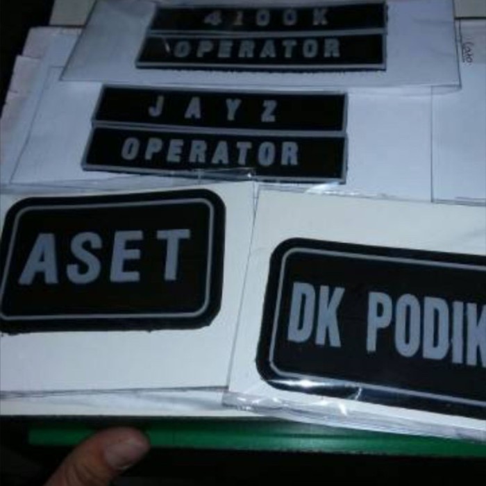 Custom Nametag / Patch Rubber / Papan Nama Karet Custom / Patch Rubber Emblem Karet Tempelan Nama Costums / Costum Papan Nama Tempelan Karet